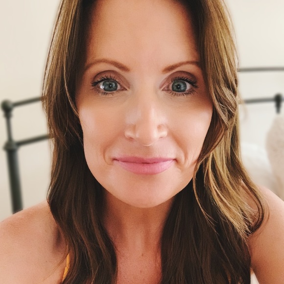 Meet your Posher, Susie - Picture 2 of 3